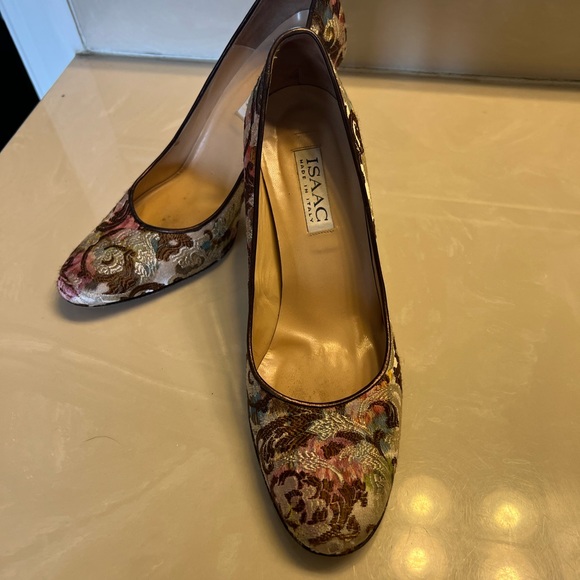 Isaac made in Italy heels with tapestry size 8.5 - Picture 4 of 10
